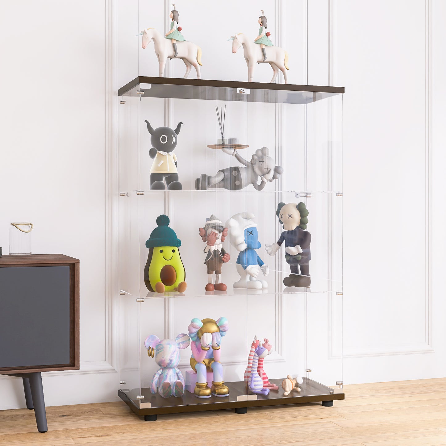 Glimmer Glass Showcase