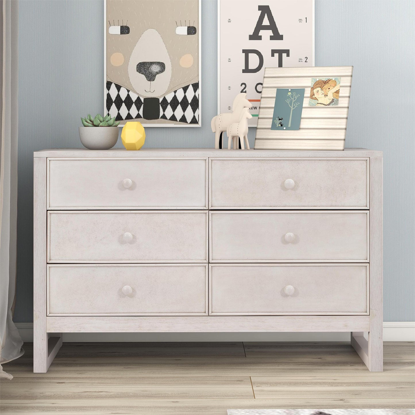 Elegant Vintage 6-Drawer Dresser: Antique White Wood Storage Cabinet