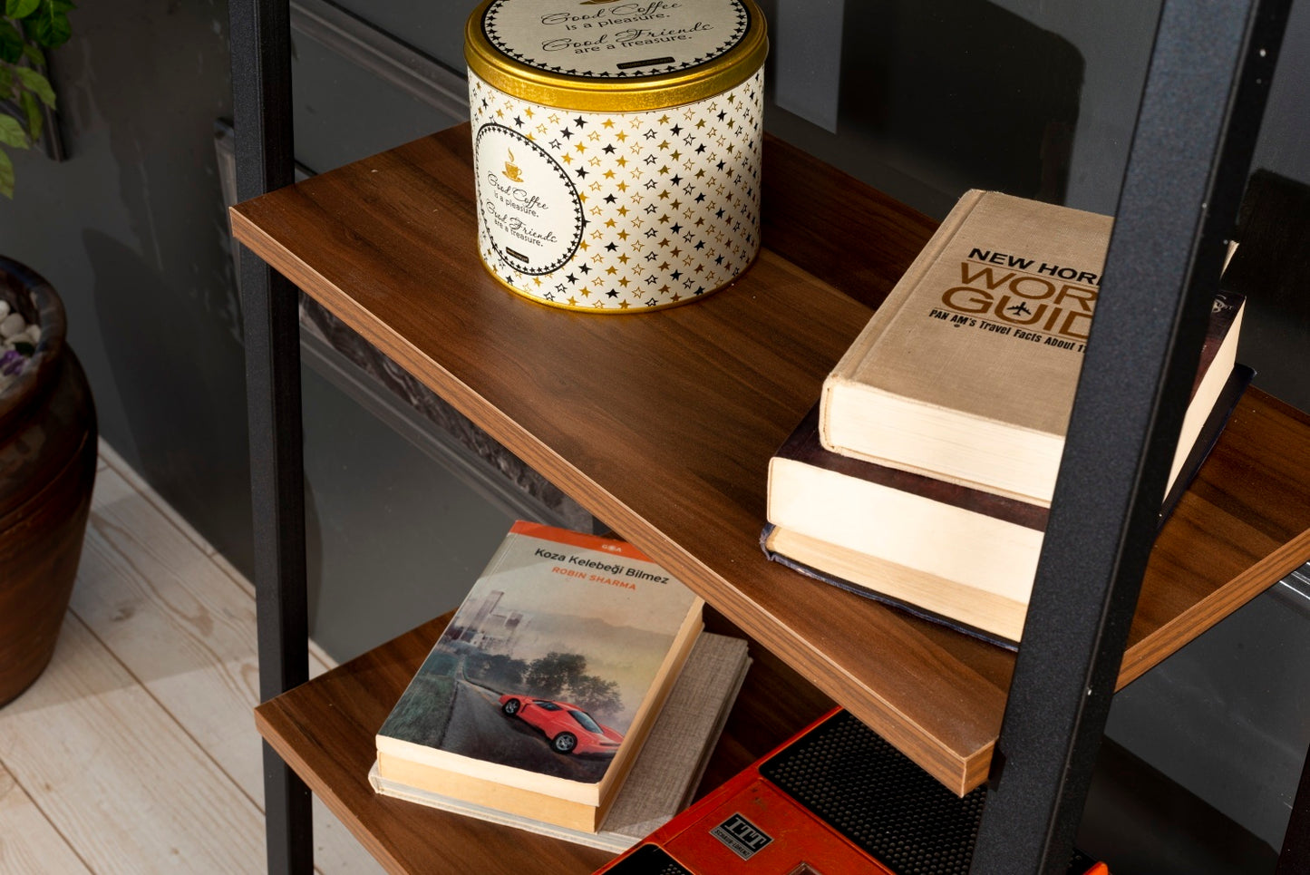 Ladder Bookshelf - Walnut