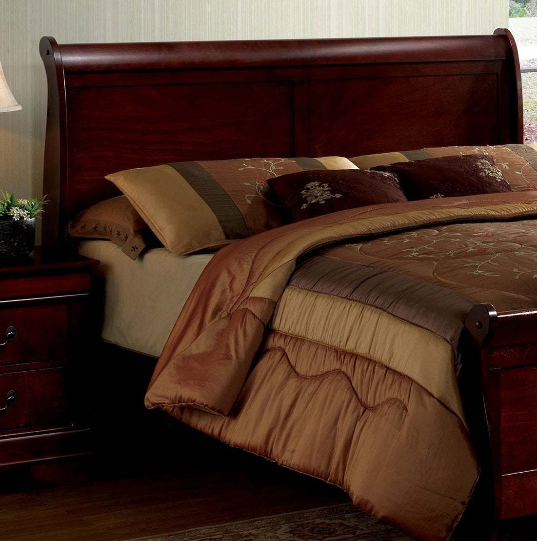 Louis Philippe Solid Wood Eastern King Size Bed - Cherry