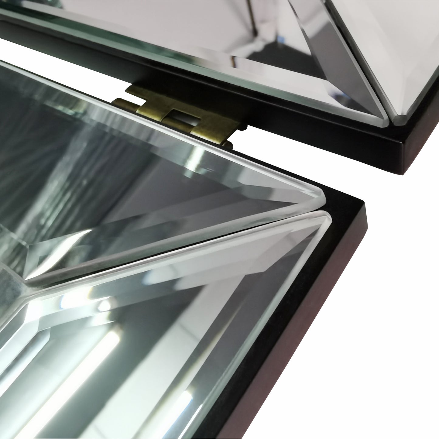 Elegance Reflections Trifold Vanity Mirror
