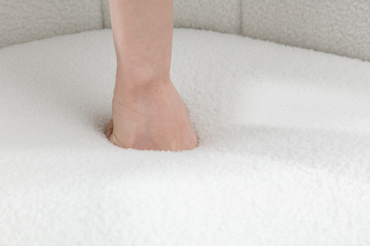Teddy Gold Leg Shell Chair