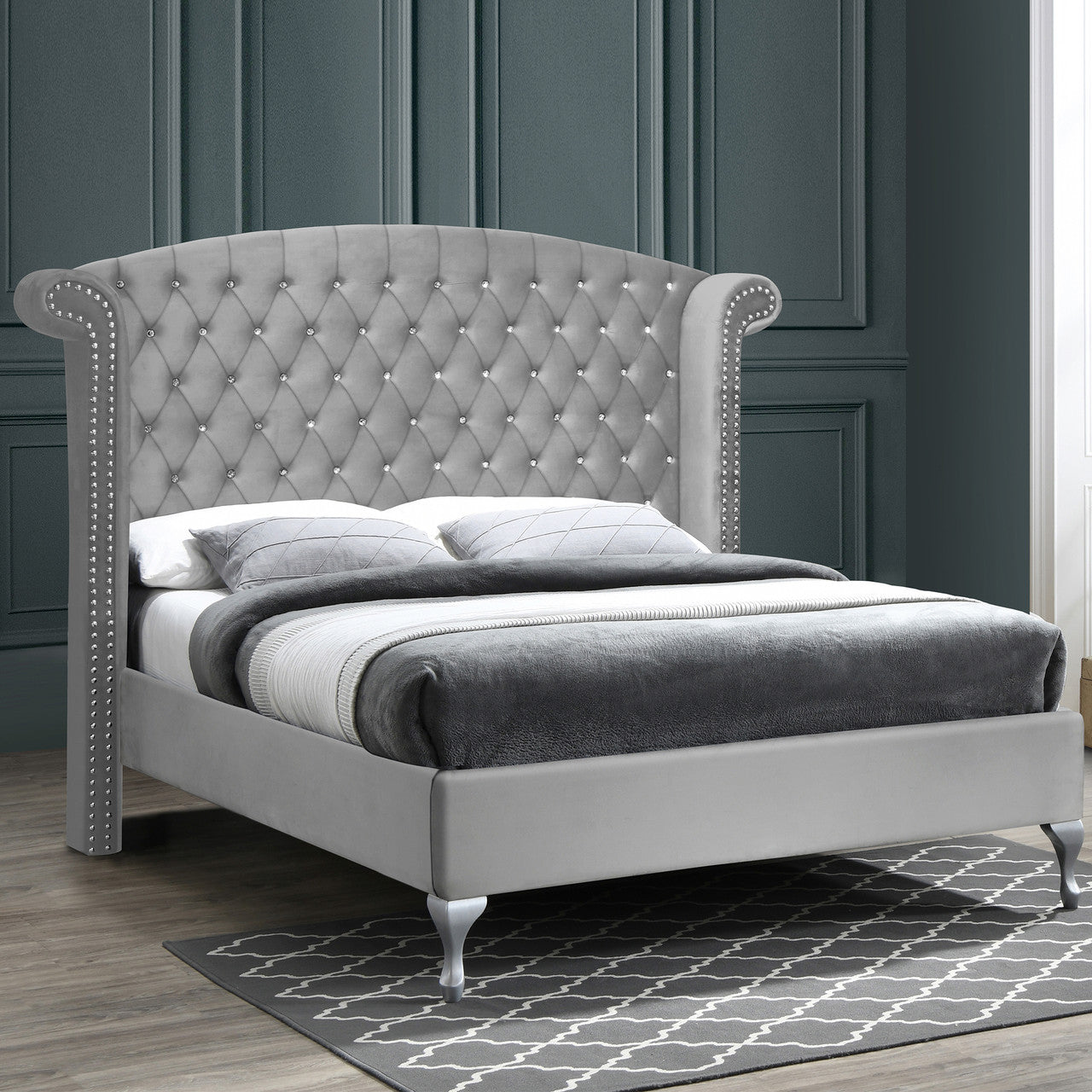 Go Green Woods Cleopatra Crystal Tufted Velvet Platform Queen Bed