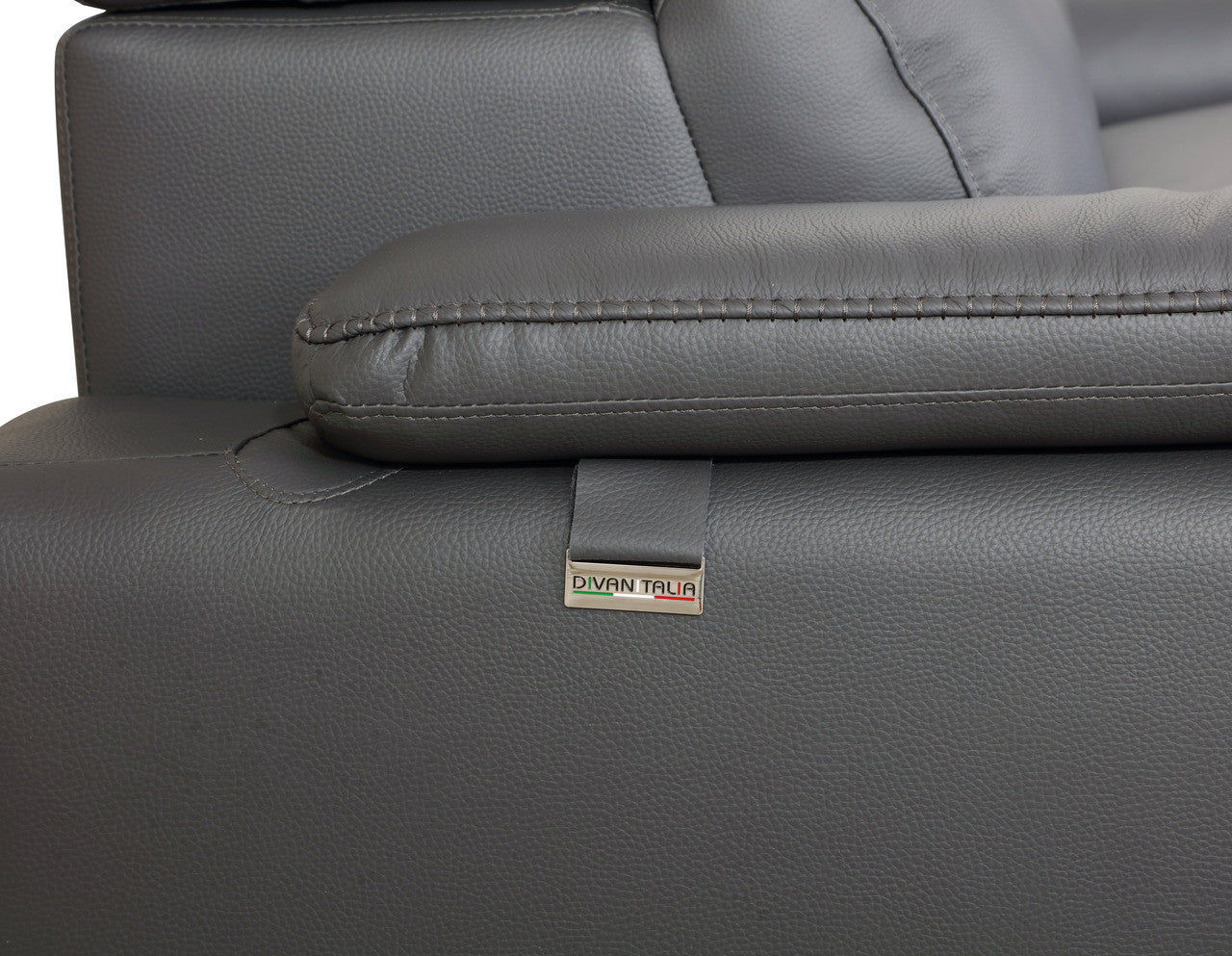 Supreme Roma Loveseat