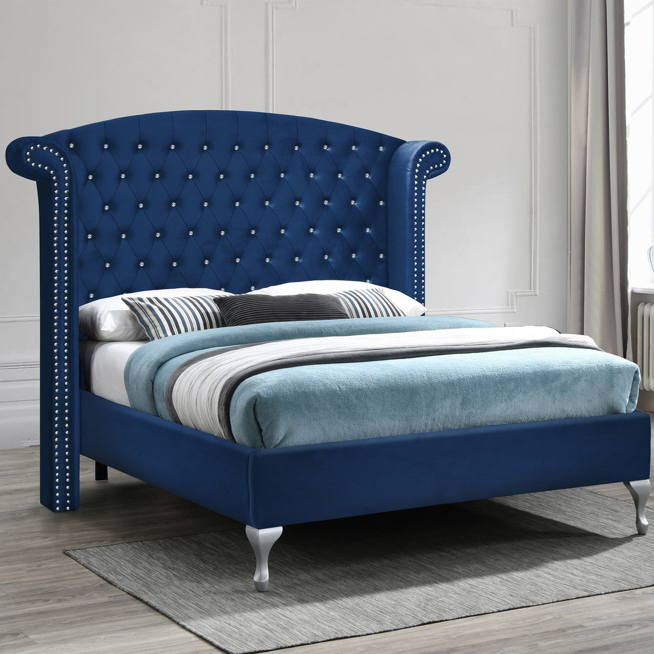 Go Green Woods Cleopatra Crystal Tufted Velvet Platform Queen Bed