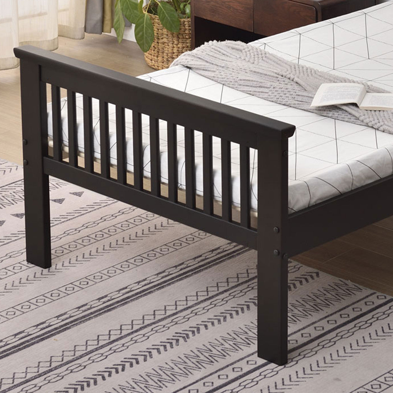 Go Green Woods Jassmine Solid Wood Platform Pine Twin Bed
